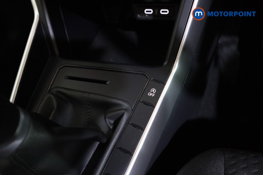 Volkswagen Polo Life Manual Petrol Hatchback - Stock Number (1623382) - 9th supplementary image