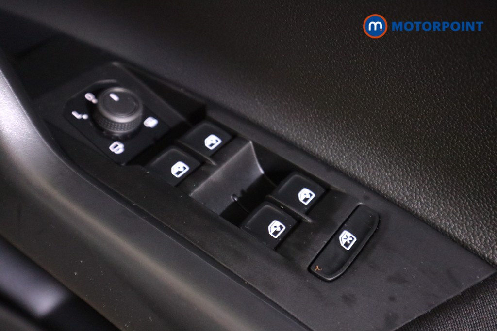 Volkswagen Polo Life Manual Petrol Hatchback - Stock Number (1623382) - 15th supplementary image