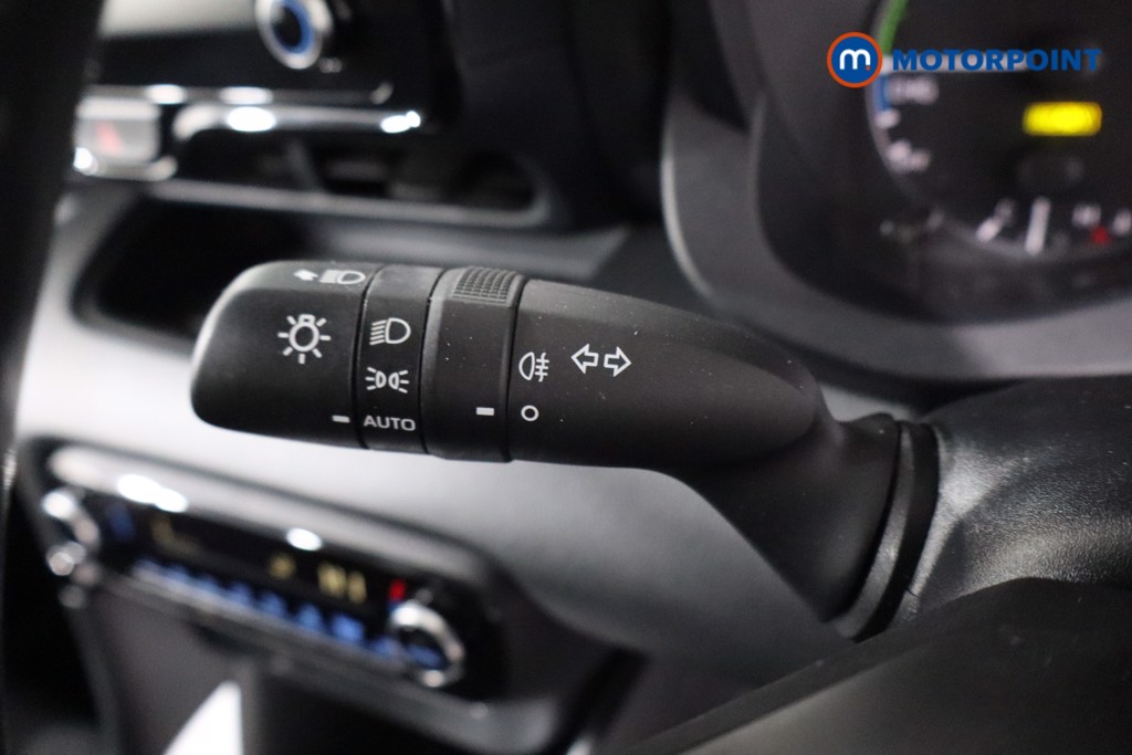 Toyota Yaris Icon Automatic Petrol-Electric Hybrid Hatchback - Stock Number (1623978) - 14th supplementary image
