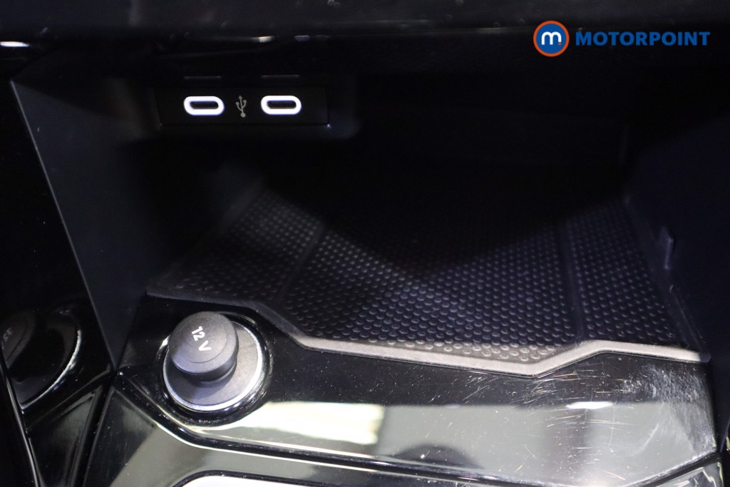 Volkswagen T-Roc R-Line Manual Petrol SUV - Stock Number (1624035) - 20th supplementary image