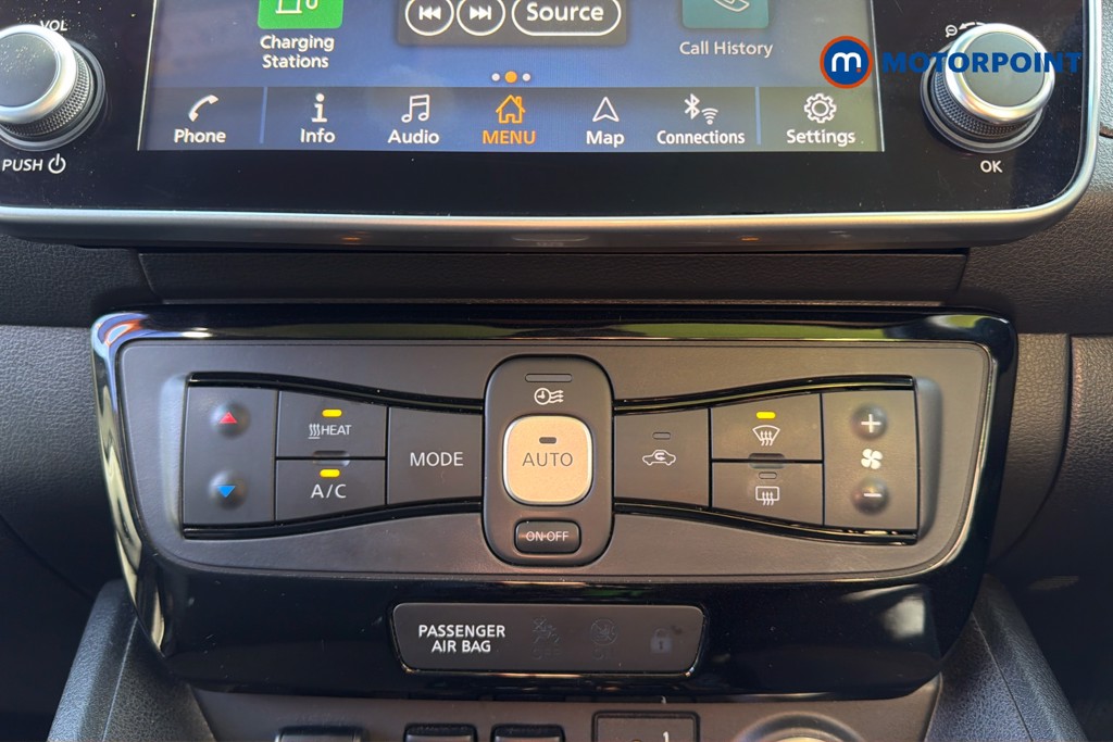 Nissan Leaf N-Connecta Automatic Electric Hatchback - Stock Number (1624058) - 12th supplementary image