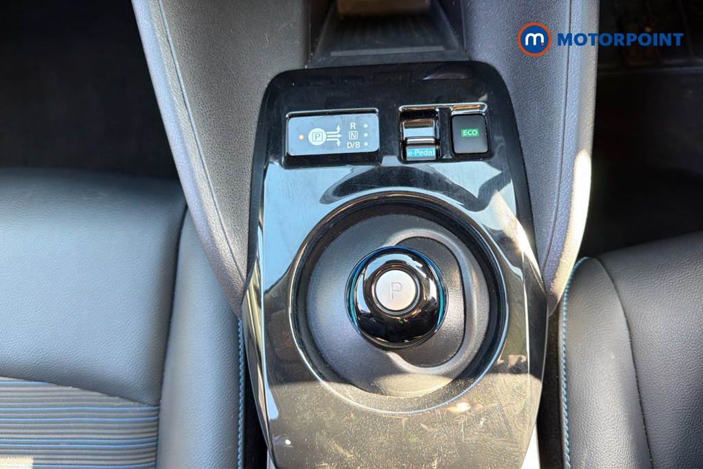 Nissan Leaf N-Connecta Automatic Electric Hatchback - Stock Number (1624058) - 15th supplementary image