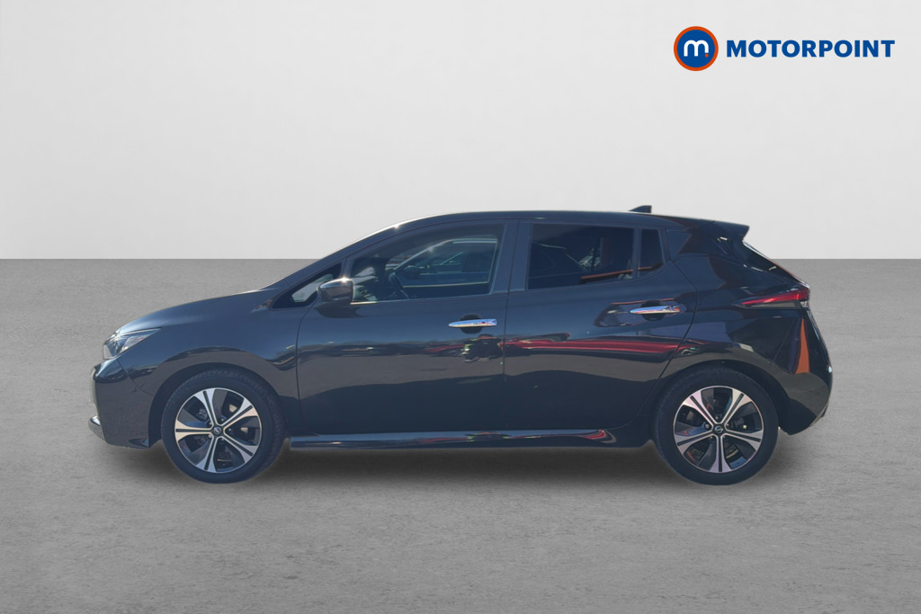 Nissan Leaf N-Connecta Automatic Electric Hatchback - Stock Number (1624058) - Passenger side