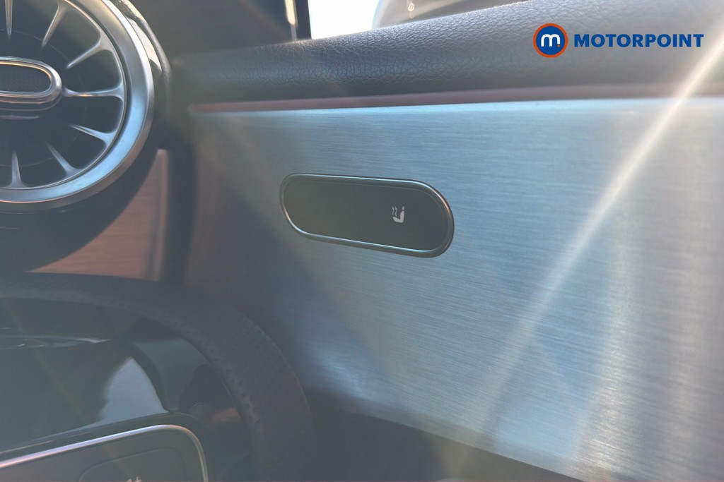 Mercedes-Benz A Class Amg Line Automatic Diesel Hatchback - Stock Number (1624099) - 14th supplementary image