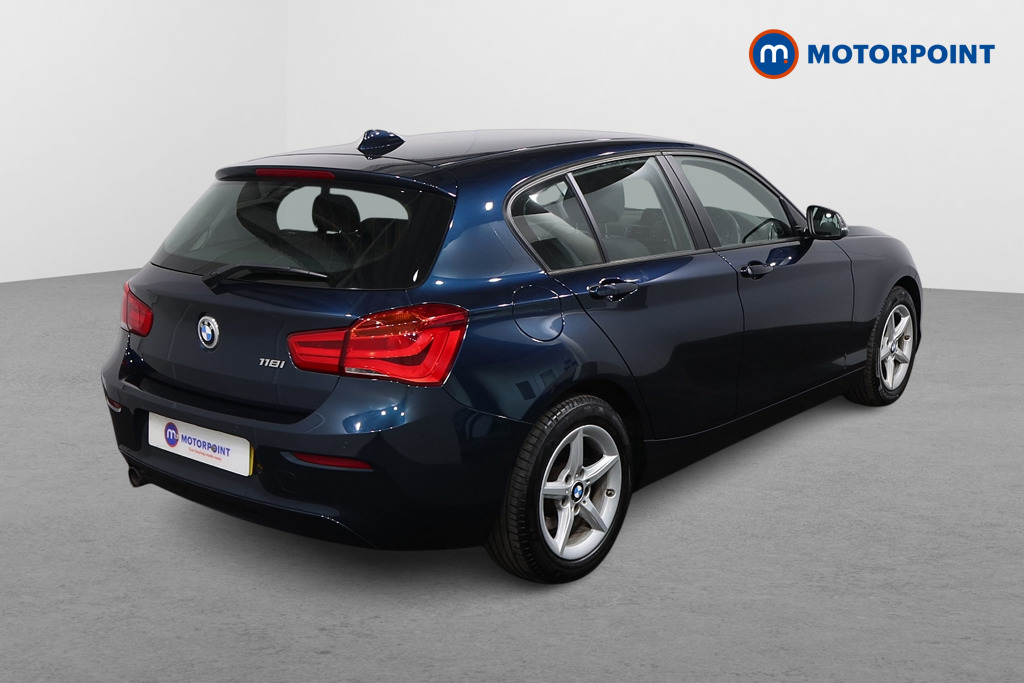 BMW 1 Series SE Automatic Petrol Hatchback - Stock Number (1624215) - Drivers side rear corner