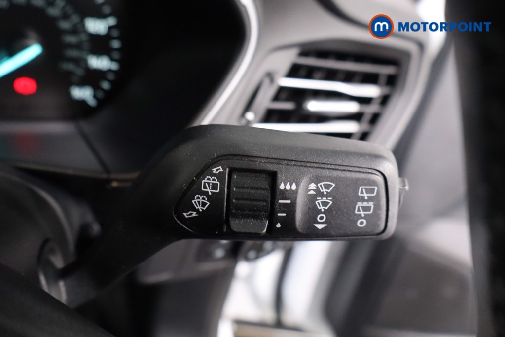 Ford Focus Titanium Manual Petrol Hatchback - Stock Number (1624406) - 16th supplementary image