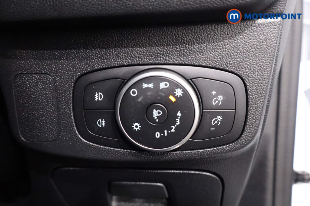 Ford Focus Titanium Manual Petrol Hatchback - Stock Number (1624406) - 17th supplementary image