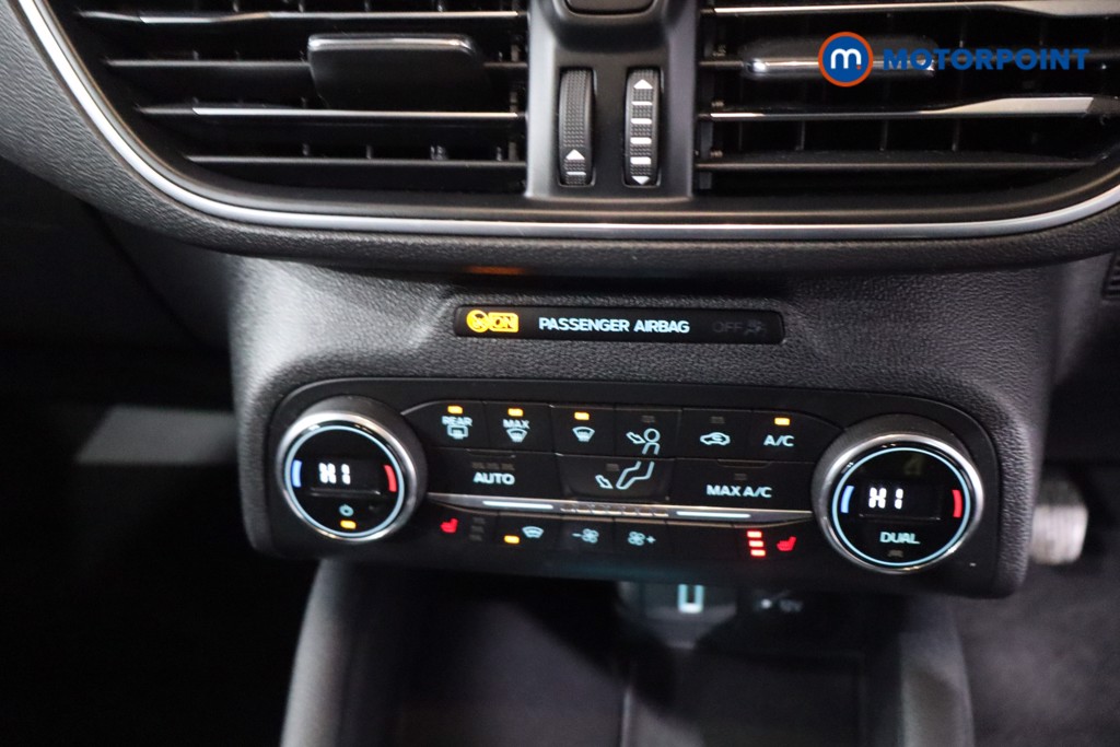 Ford Focus Titanium Manual Petrol Hatchback - Stock Number (1624406) - 21st supplementary image