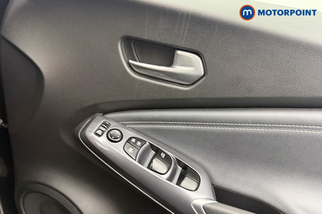 Nissan Juke Enigma Automatic Petrol SUV - Stock Number (1624545) - 8th supplementary image