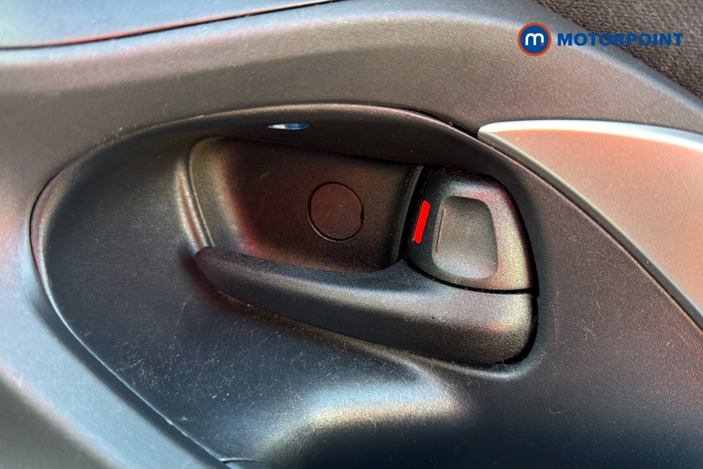 Toyota Yaris Cross Design Automatic Petrol-Electric Hybrid Estate - Stock Number (1625040) - 42nd supplementary image