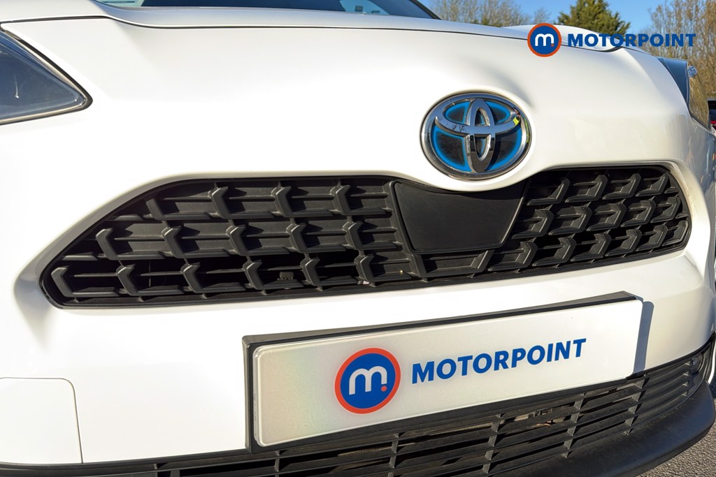 Toyota Yaris Cross Design Automatic Petrol-Electric Hybrid Estate - Stock Number (1625040) - 45th supplementary image