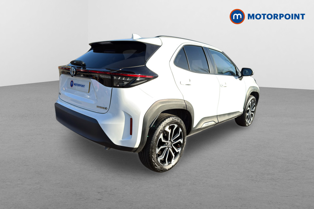 Toyota Yaris Cross Design Automatic Petrol-Electric Hybrid Estate - Stock Number (1625040) - Drivers side rear corner