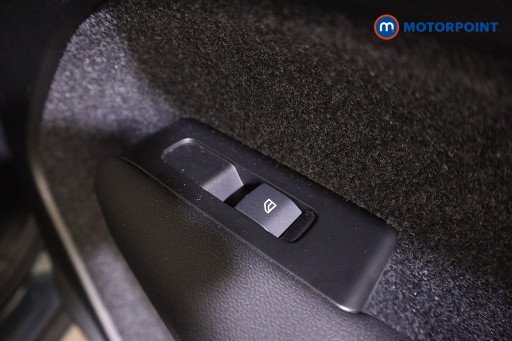 Volvo Xc40 R Design Automatic Petrol SUV - Stock Number (1625528) - 20th supplementary image