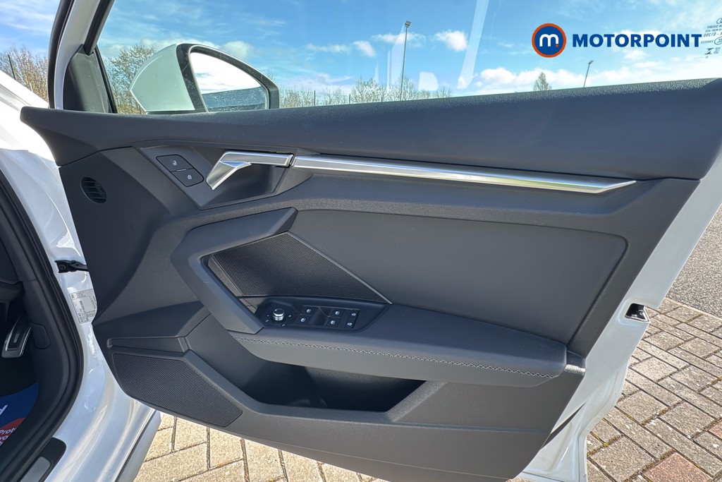 Audi A3 S Line Automatic Petrol Hatchback - Stock Number (1625801) - 19th supplementary image