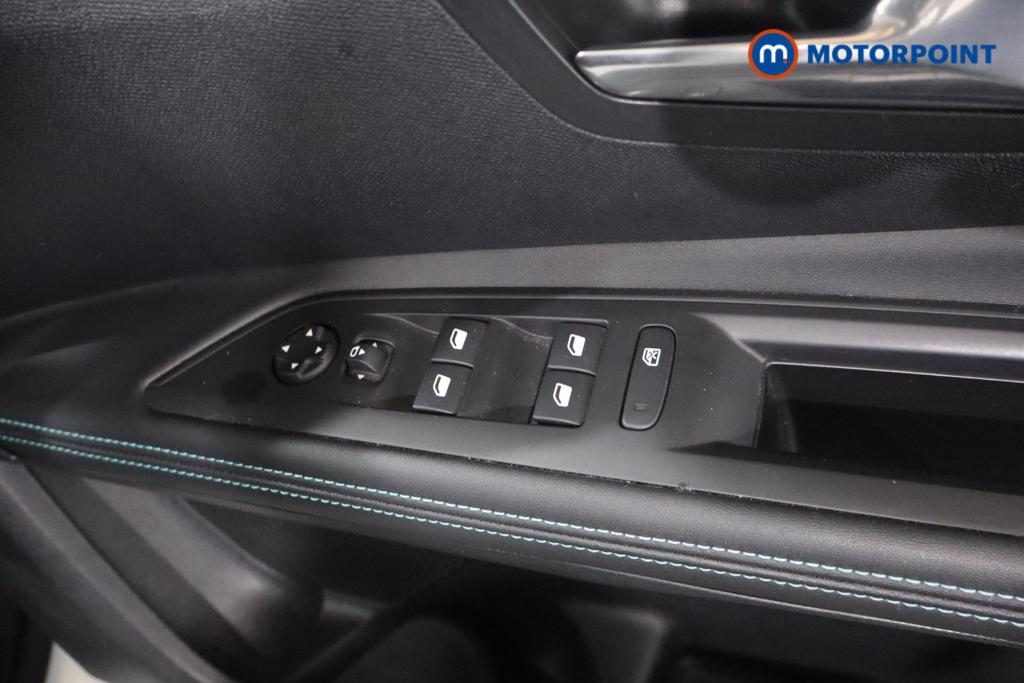 Peugeot 5008 Allure Manual Petrol SUV - Stock Number (1625875) - 12th supplementary image
