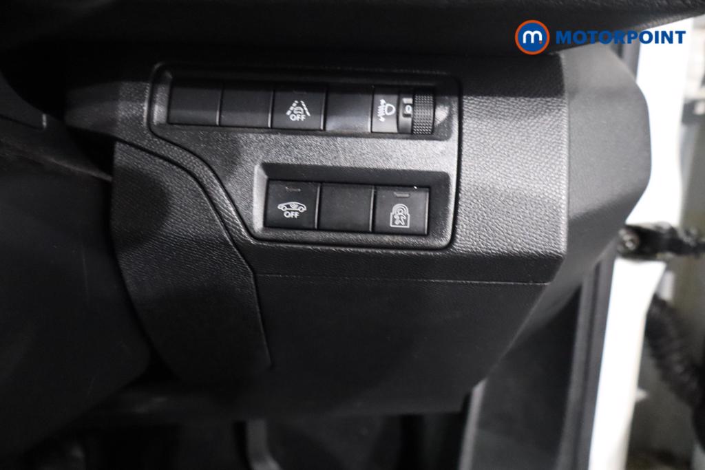 Peugeot 5008 Allure Manual Petrol SUV - Stock Number (1625875) - 14th supplementary image