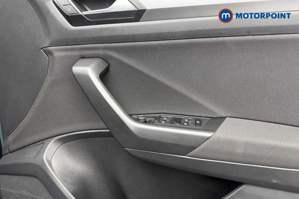 Volkswagen T-Roc Life Automatic Petrol SUV - Stock Number (1625956) - 17th supplementary image
