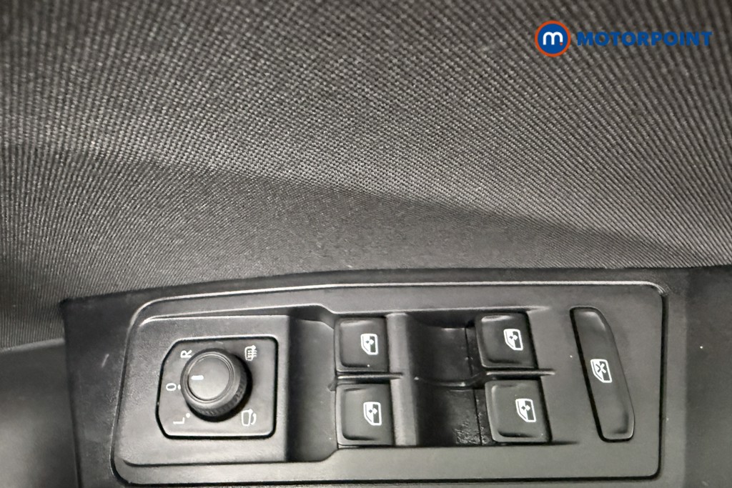 Volkswagen T-Roc Life Automatic Petrol SUV - Stock Number (1625956) - 18th supplementary image