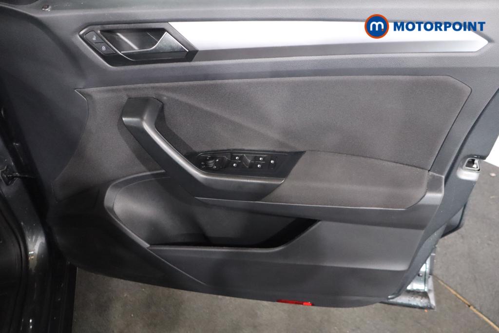 Volkswagen T-Roc Match Manual Petrol SUV - Stock Number (1626115) - 9th supplementary image