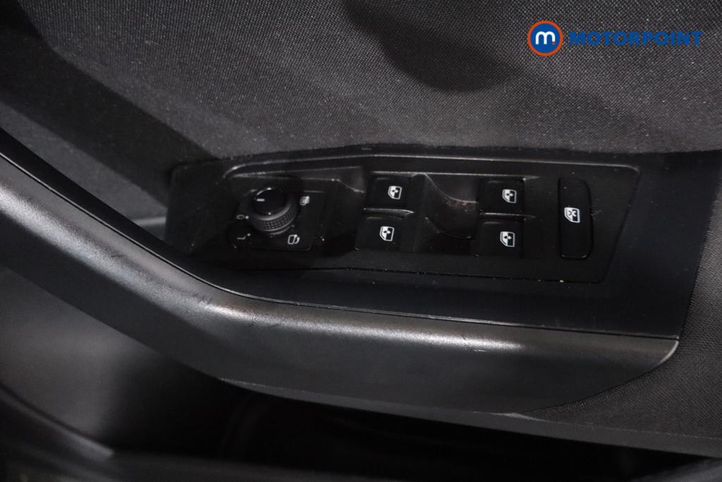 Volkswagen T-Roc Match Manual Petrol SUV - Stock Number (1626115) - 10th supplementary image