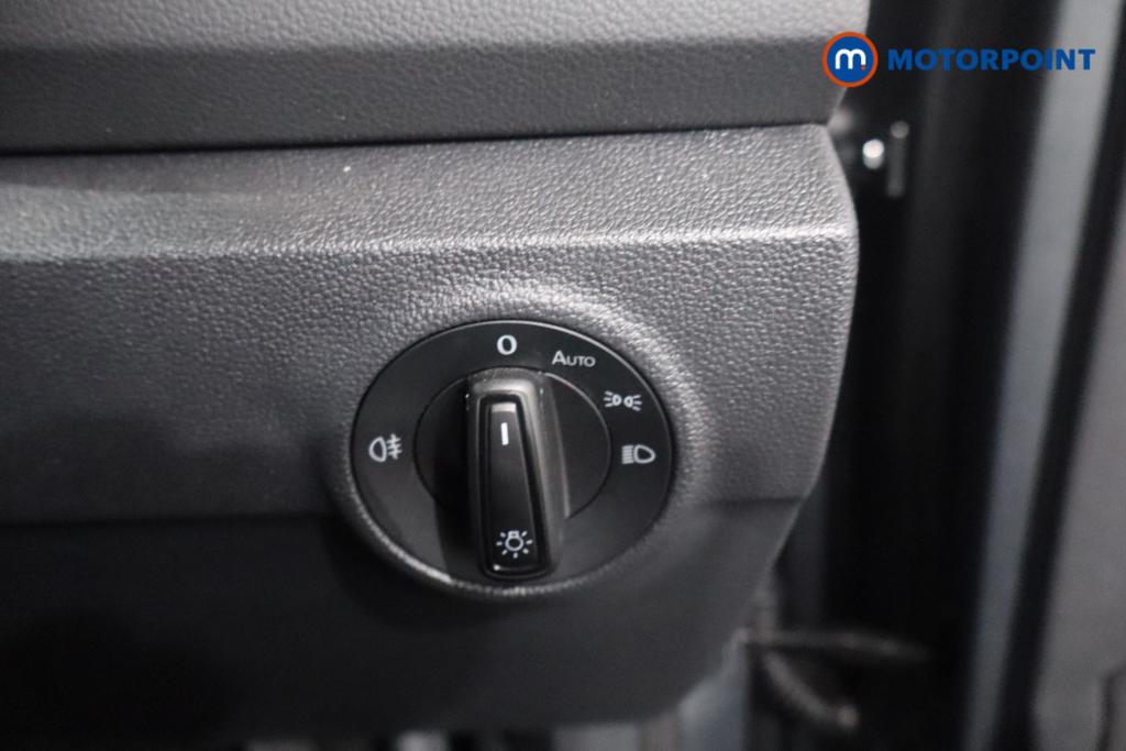 Volkswagen T-Roc Match Manual Petrol SUV - Stock Number (1626115) - 13th supplementary image