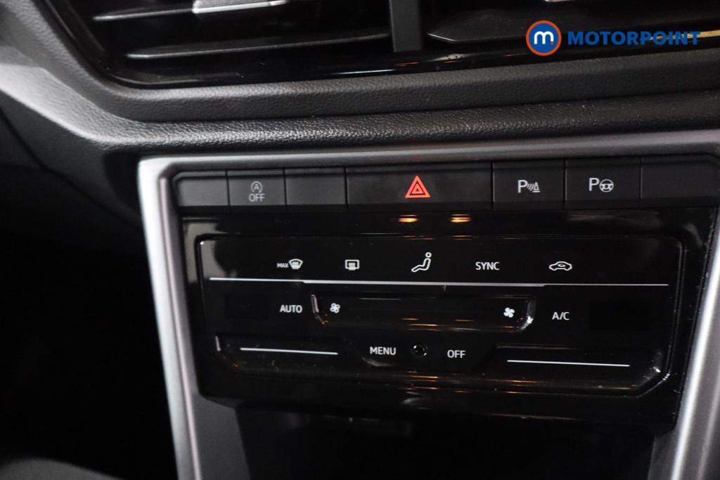 Volkswagen T-Roc Match Manual Petrol SUV - Stock Number (1626115) - 16th supplementary image