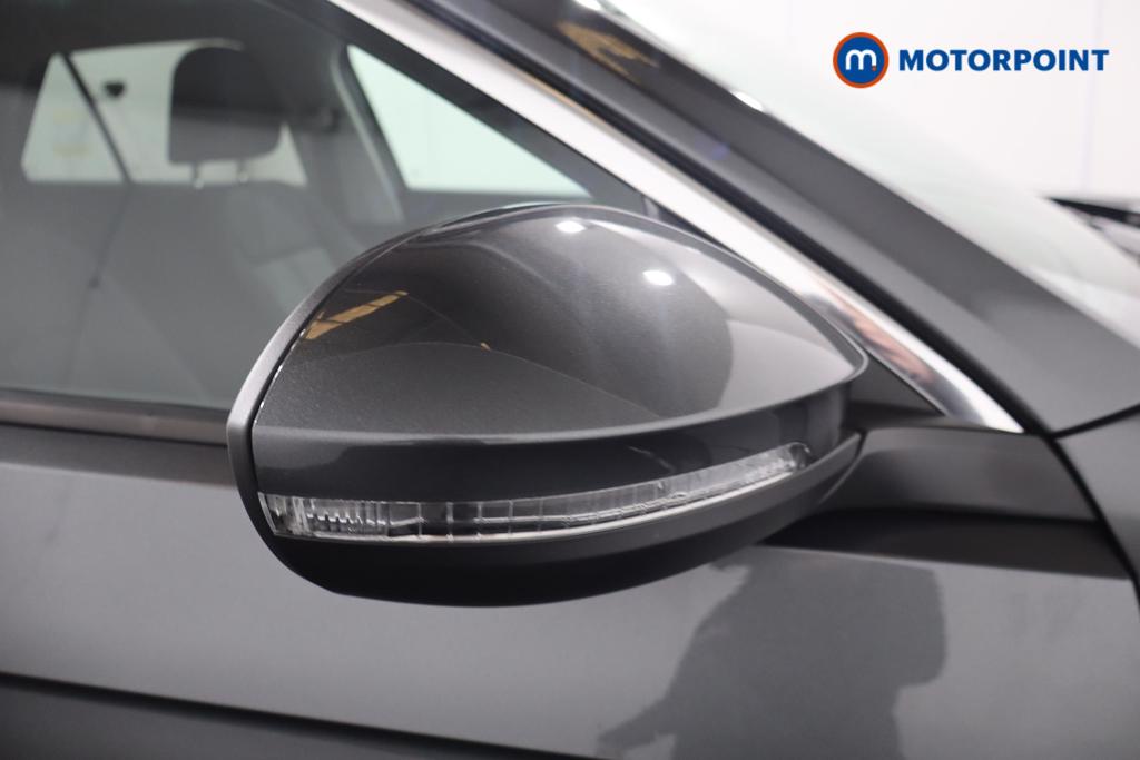 Volkswagen T-Roc Match Manual Petrol SUV - Stock Number (1626115) - 24th supplementary image