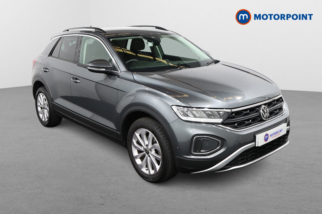 Volkswagen T-Roc Match Manual Petrol SUV - Stock Number (1626115) - Drivers side front corner