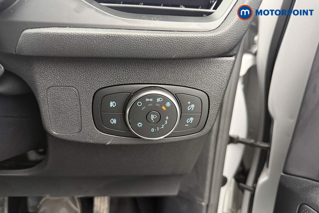 Ford Focus Active X Automatic Petrol Estate - Stock Number (1626368) - 8th supplementary image