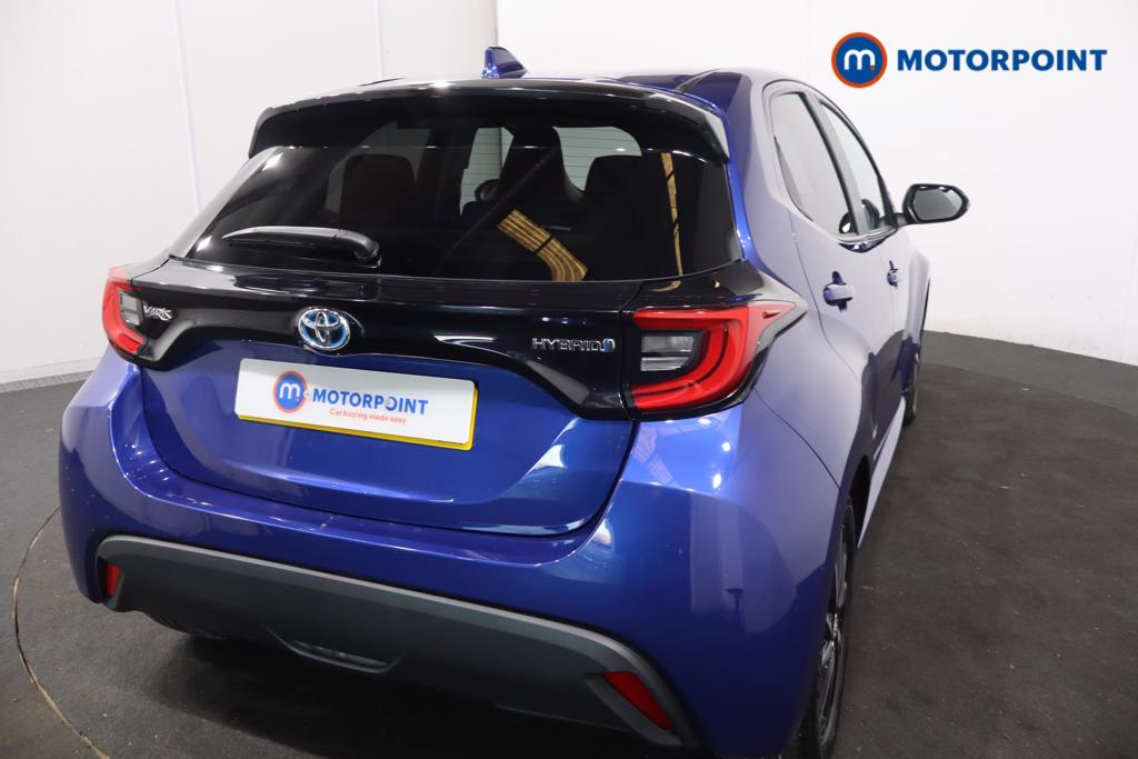 Toyota Yaris Design Automatic Petrol-Electric Hybrid Hatchback - Stock Number (1626524) - 2nd supplementary image