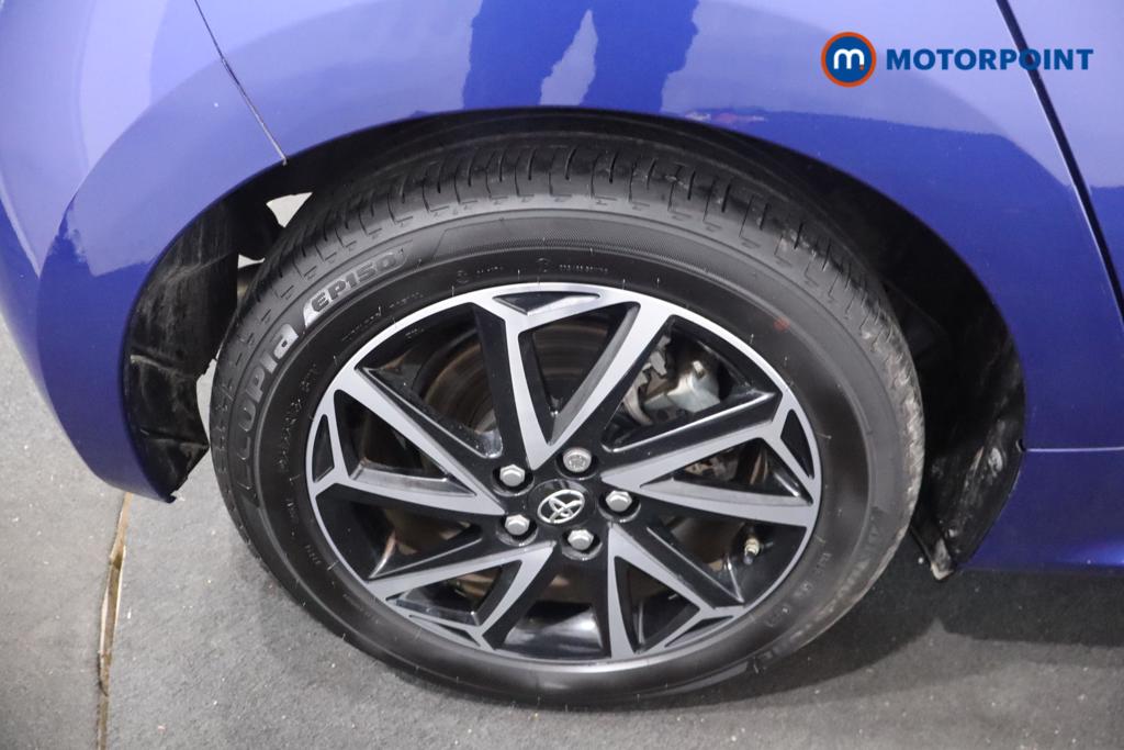 Toyota Yaris Design Automatic Petrol-Electric Hybrid Hatchback - Stock Number (1626524) - 7th supplementary image