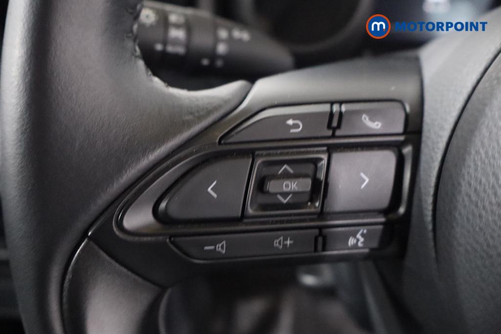 Toyota Yaris Design Automatic Petrol-Electric Hybrid Hatchback - Stock Number (1626524) - 15th supplementary image