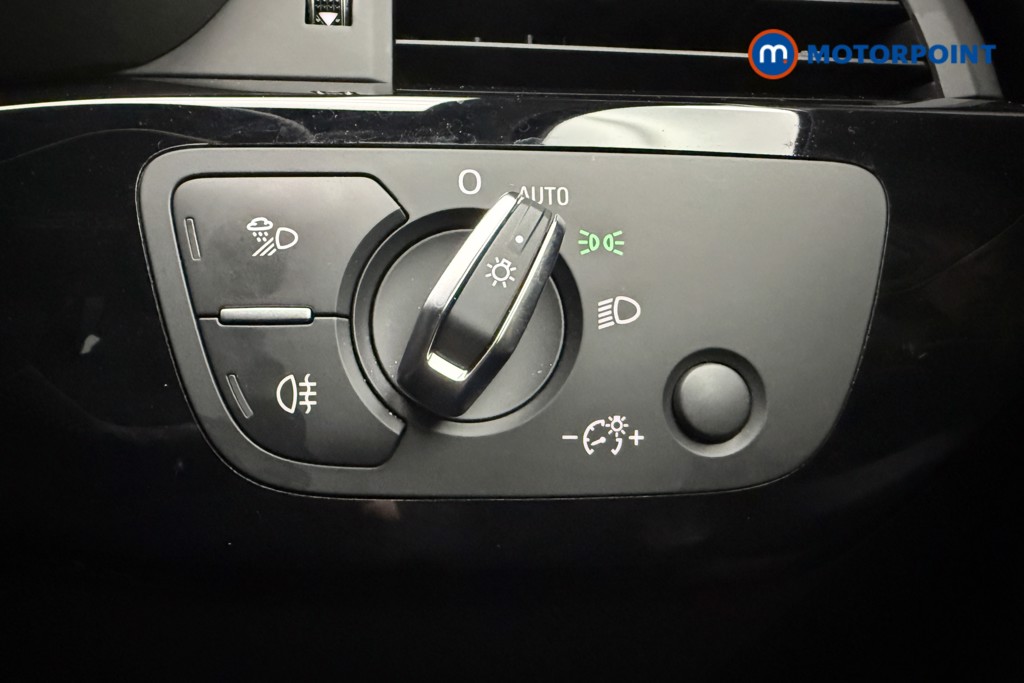 Audi A4 Black Edition Automatic Diesel Estate - Stock Number (1626950) - 17th supplementary image