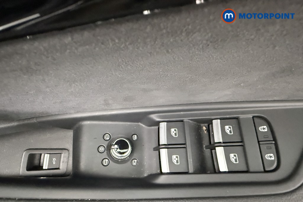 Audi A4 Black Edition Automatic Diesel Estate - Stock Number (1626950) - 19th supplementary image