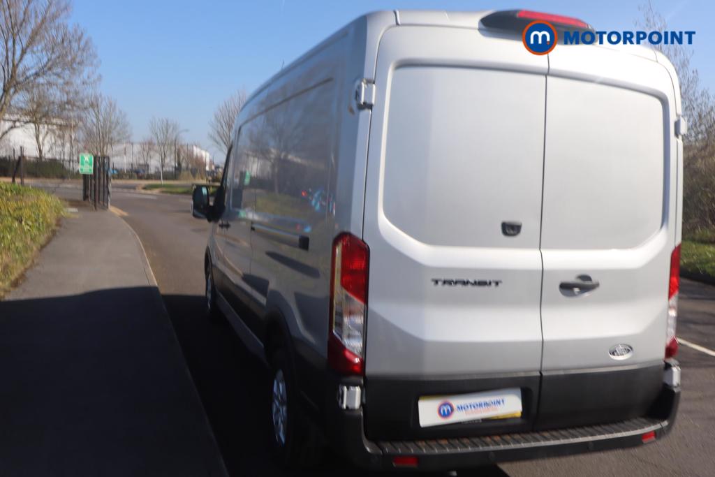 Ford Transit Limited Automatic Diesel Medium Roof Van - Stock Number (1600370) - 4th supplementary image