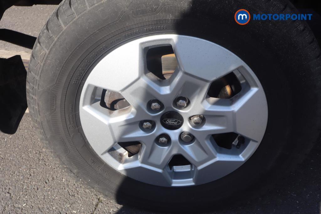 Ford Transit Limited Automatic Diesel Medium Roof Van - Stock Number (1600370) - 9th supplementary image