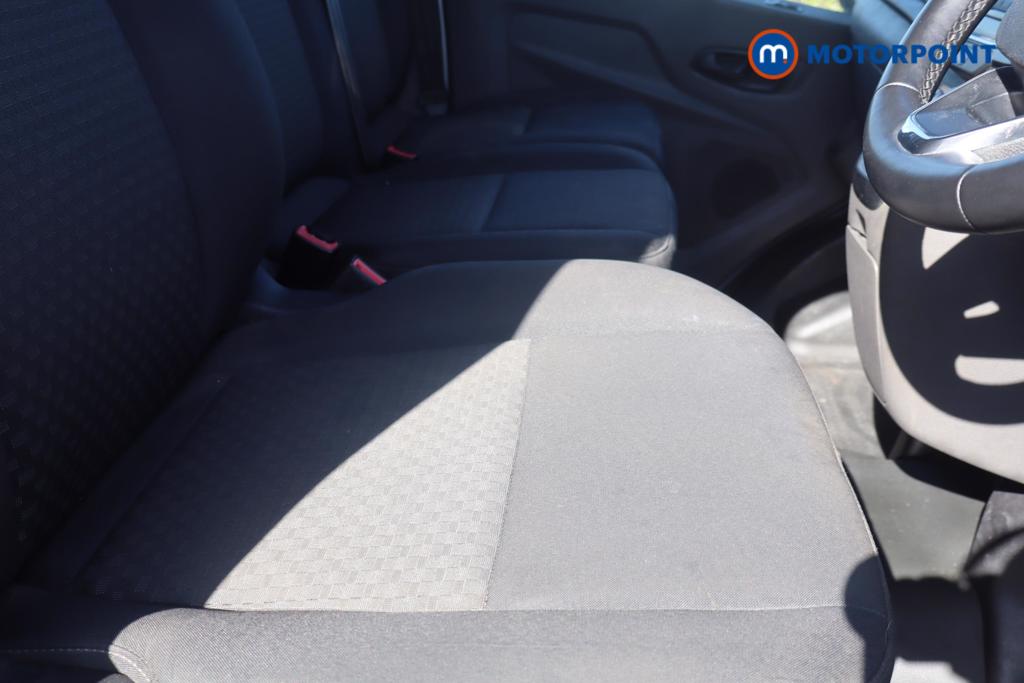 Ford Transit Limited Automatic Diesel Medium Roof Van - Stock Number (1600370) - 14th supplementary image