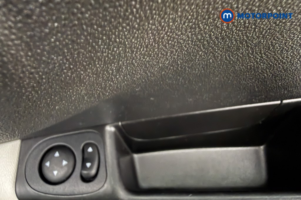 Fiat 500 Dolcevita Plus Manual Petrol Hatchback - Stock Number (1606976) - 17th supplementary image