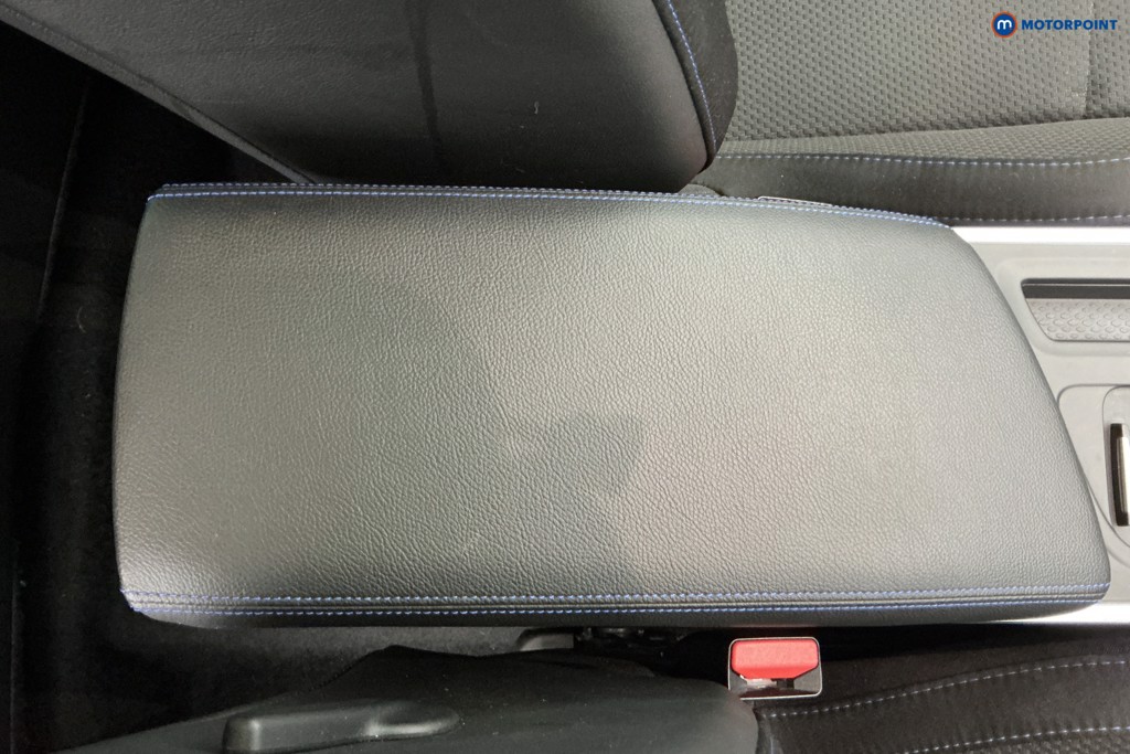 Renault Megane Gt Line Automatic Petrol Estate - Stock Number (1609685) - 18th supplementary image