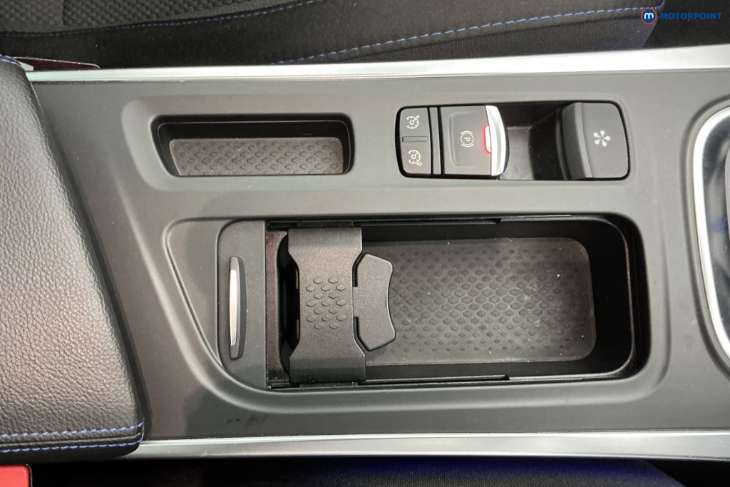 Renault Megane Gt Line Automatic Petrol Estate - Stock Number (1609685) - 19th supplementary image