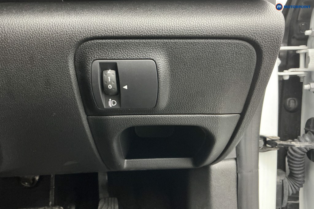 Renault Megane Gt Line Automatic Petrol Estate - Stock Number (1609685) - 27th supplementary image