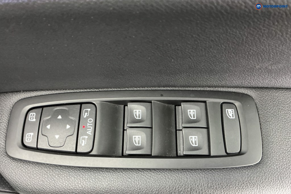 Renault Megane Gt Line Automatic Petrol Estate - Stock Number (1609685) - 29th supplementary image