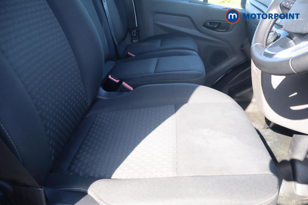 Ford Transit Limited Automatic Diesel Medium Roof Van - Stock Number (1611420) - 13th supplementary image