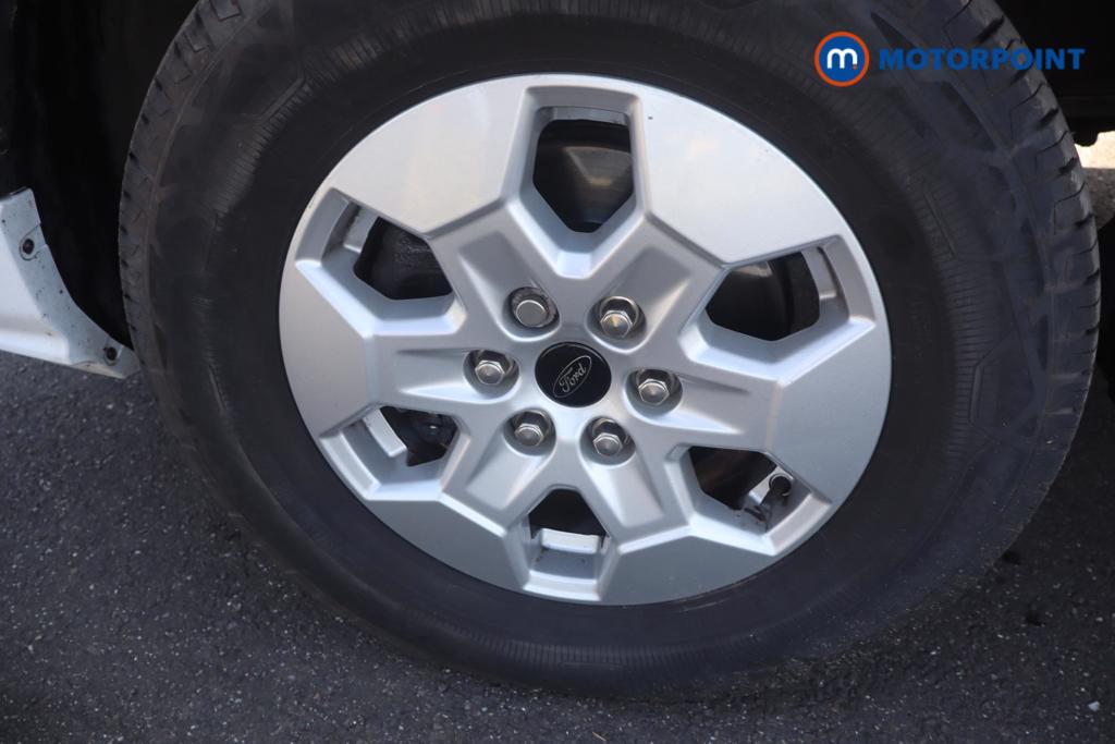 Ford Transit Limited Automatic Diesel Medium Roof Van - Stock Number (1611420) - Passenger side rear corner