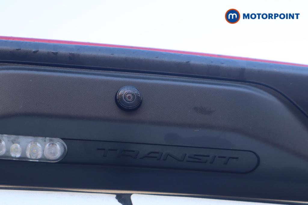 Ford Transit Limited Automatic Diesel Medium Roof Van - Stock Number (1611431) - 5th supplementary image