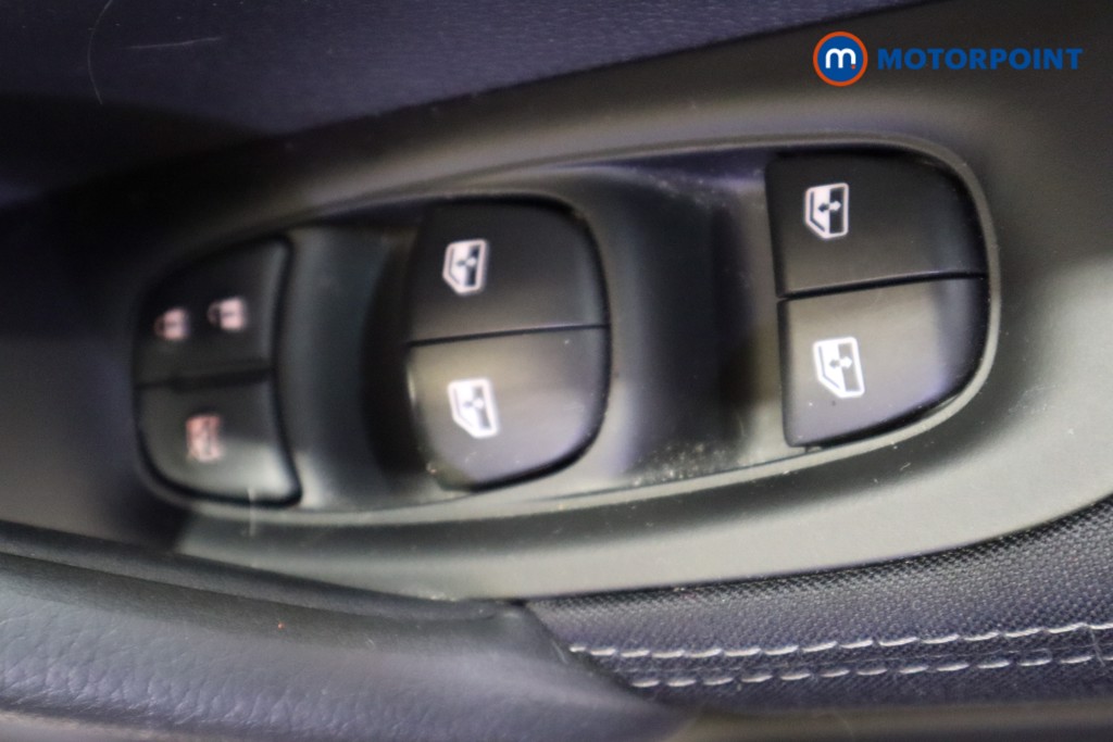 Nissan Qashqai Acenta Premium Automatic Petrol SUV - Stock Number (1612536) - 15th supplementary image