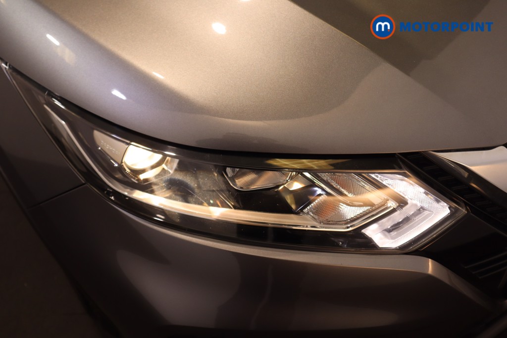 Nissan Qashqai Acenta Premium Automatic Petrol SUV - Stock Number (1612536) - 33rd supplementary image