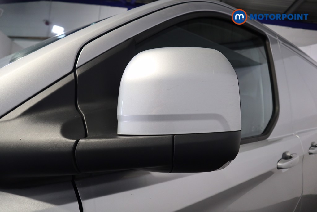 Ford Transit Custom Limited Manual Diesel Panel Van - Stock Number (1614008) - 25th supplementary image