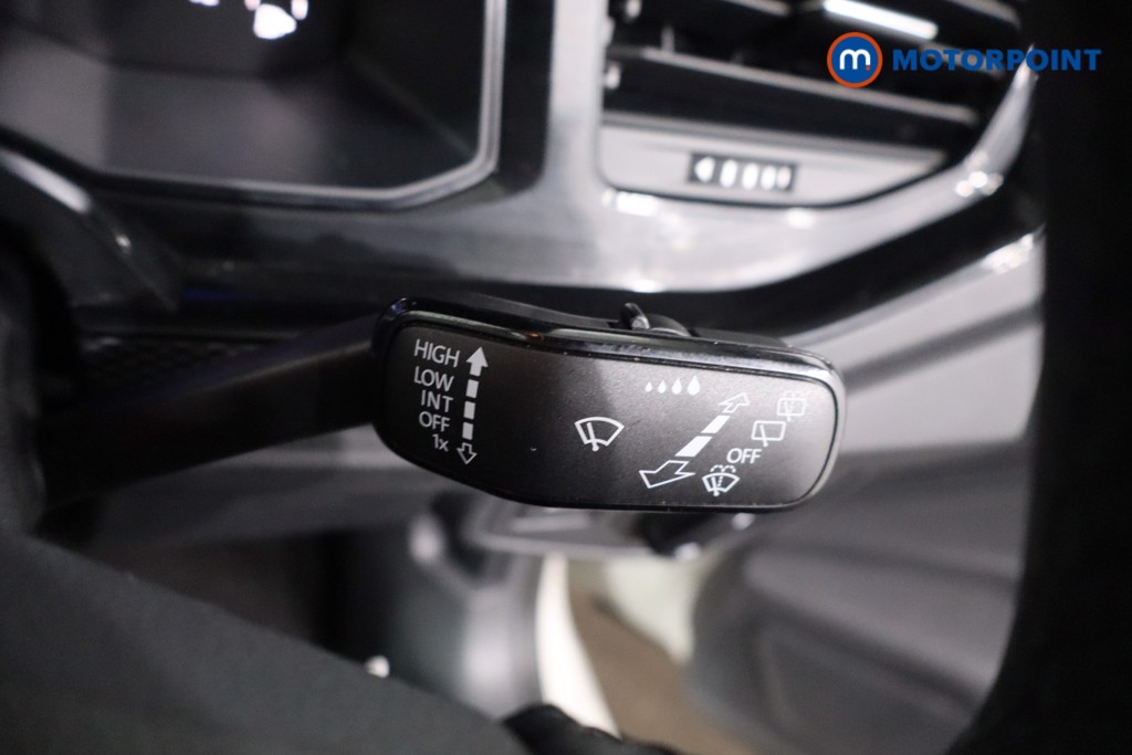 Volkswagen Polo Life Manual Petrol Hatchback - Stock Number (1615197) - 15th supplementary image