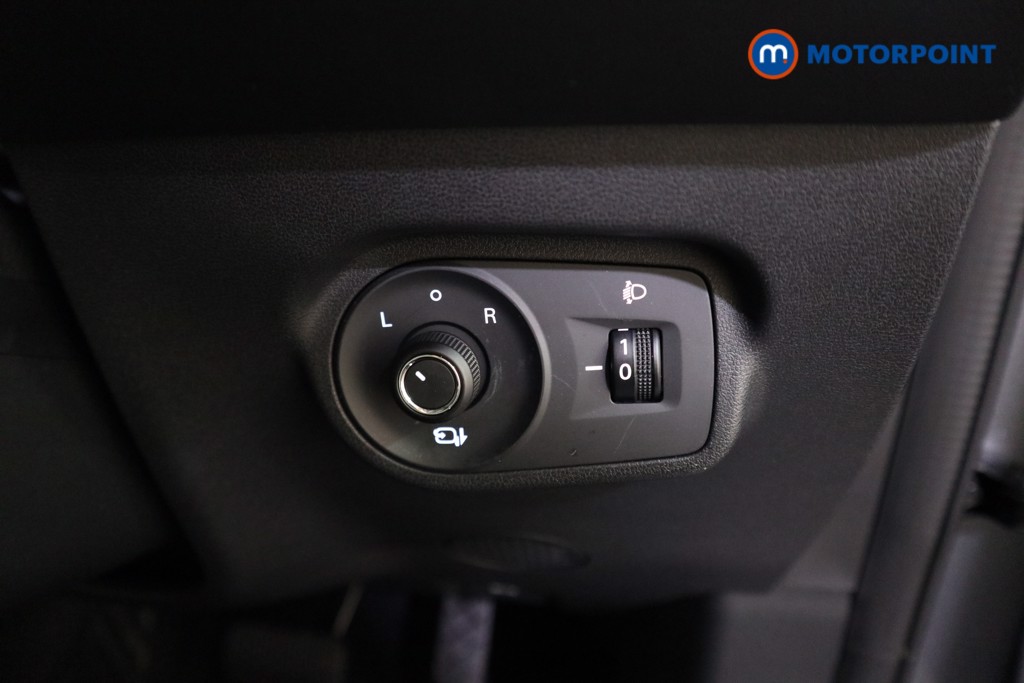 Mg Motor Uk ZS Trophy Automatic Petrol-Electric Hybrid SUV - Stock Number (1616881) - 12th supplementary image